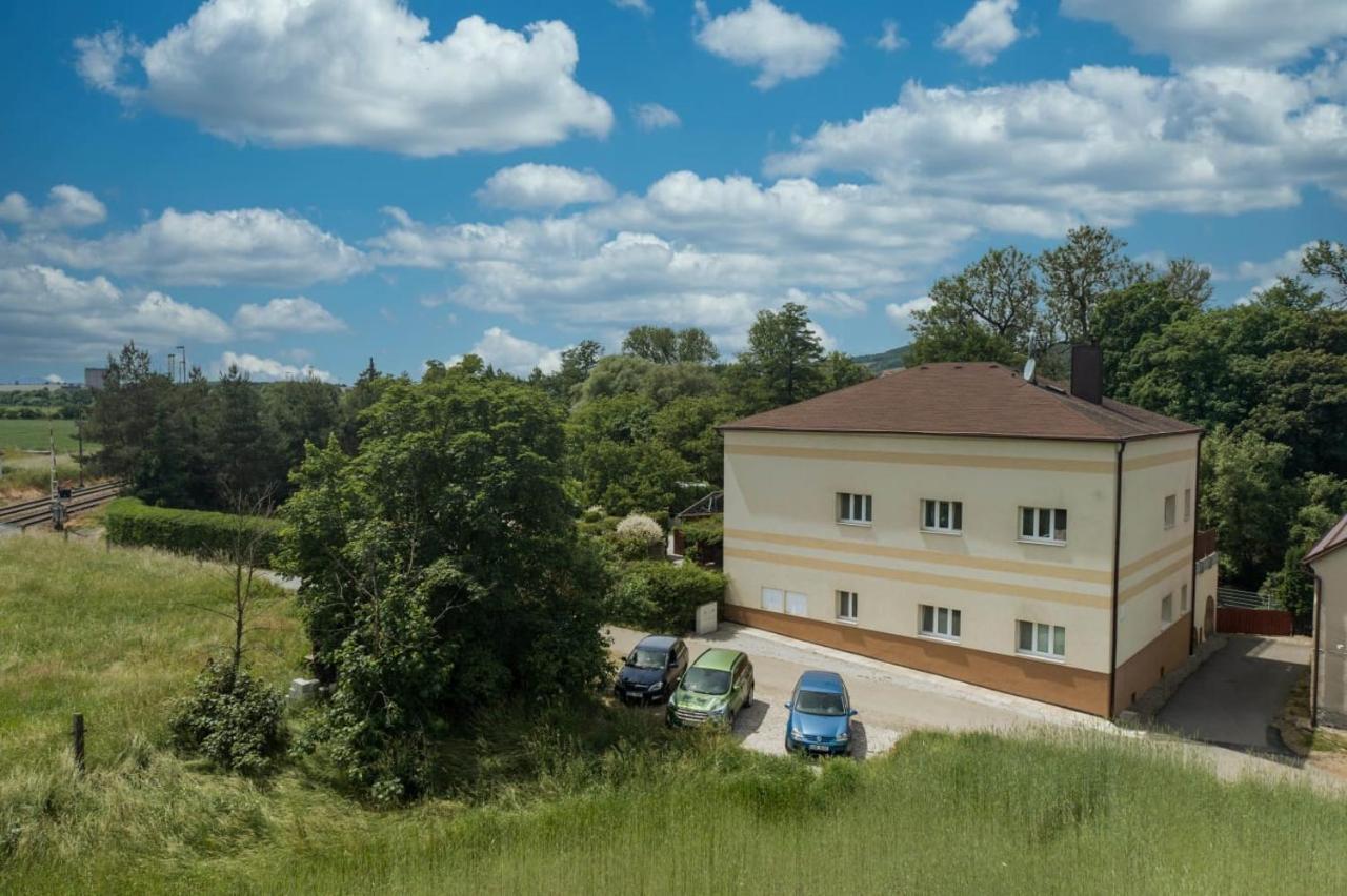 Mlynsky Ostrov Apartment 2 Zdice 외부 사진